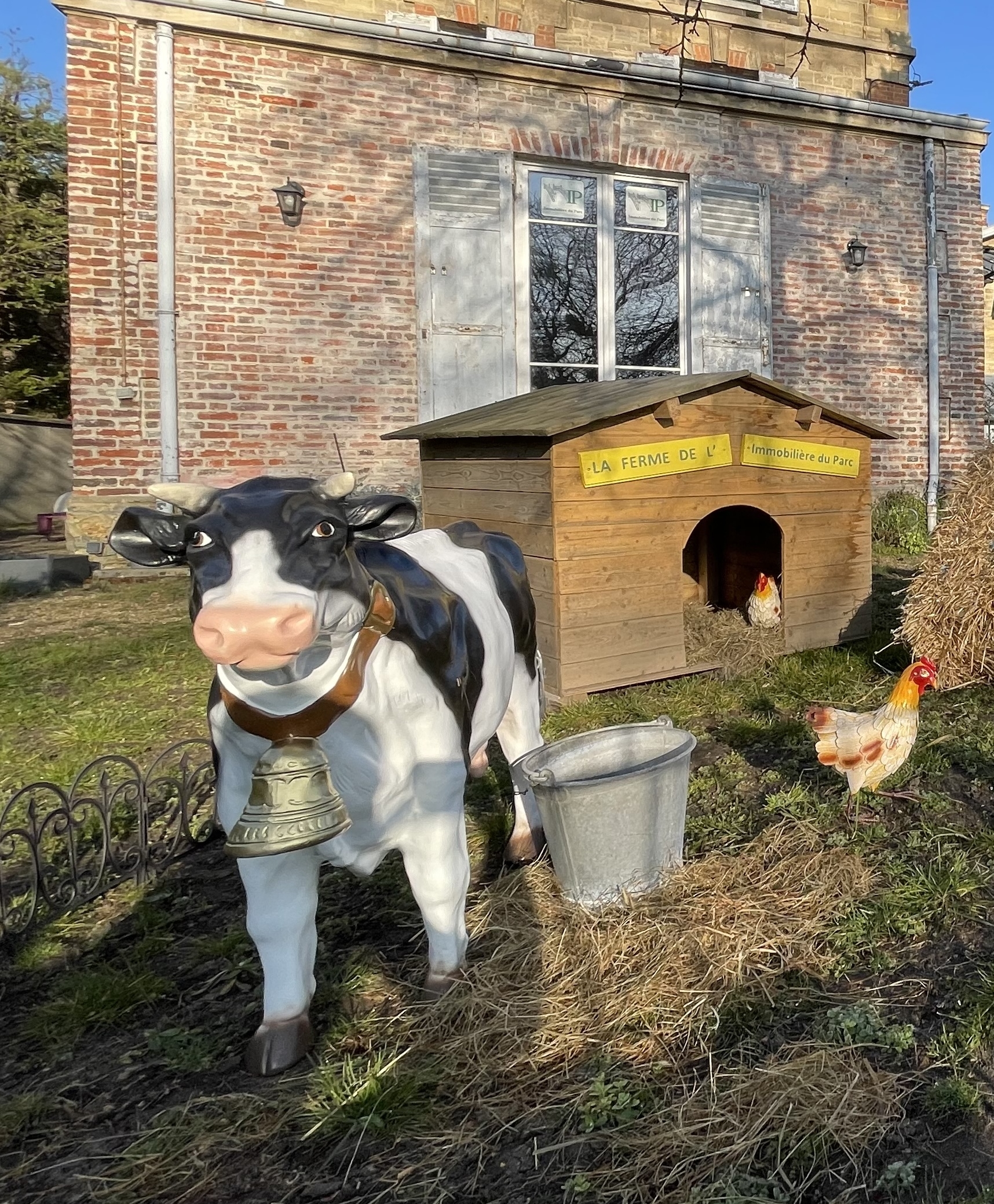 STATUE VACHE EN RESINE LONGUEUR 110 CM