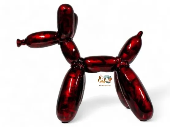 CHIEN BALLON EN RESINE ROUGE PATINÉ 65 CM