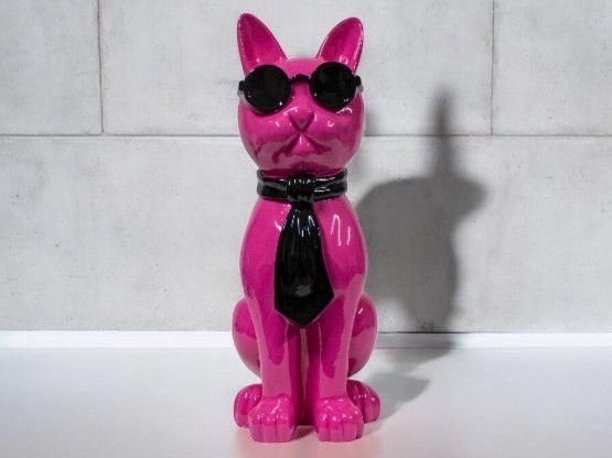 CHAT EN RESINE LUNETTES ET CRAVATE ROSE / NOIR 60 CM
