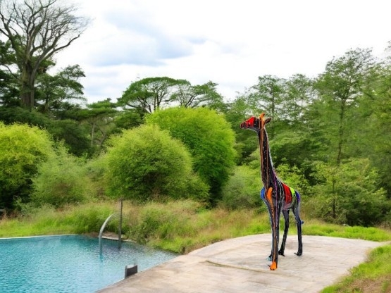 GIRAFE EN RESINE 210 CM TRASH NOIRE GIRAFE EN RESINE 210 CM TRASH NOIRE