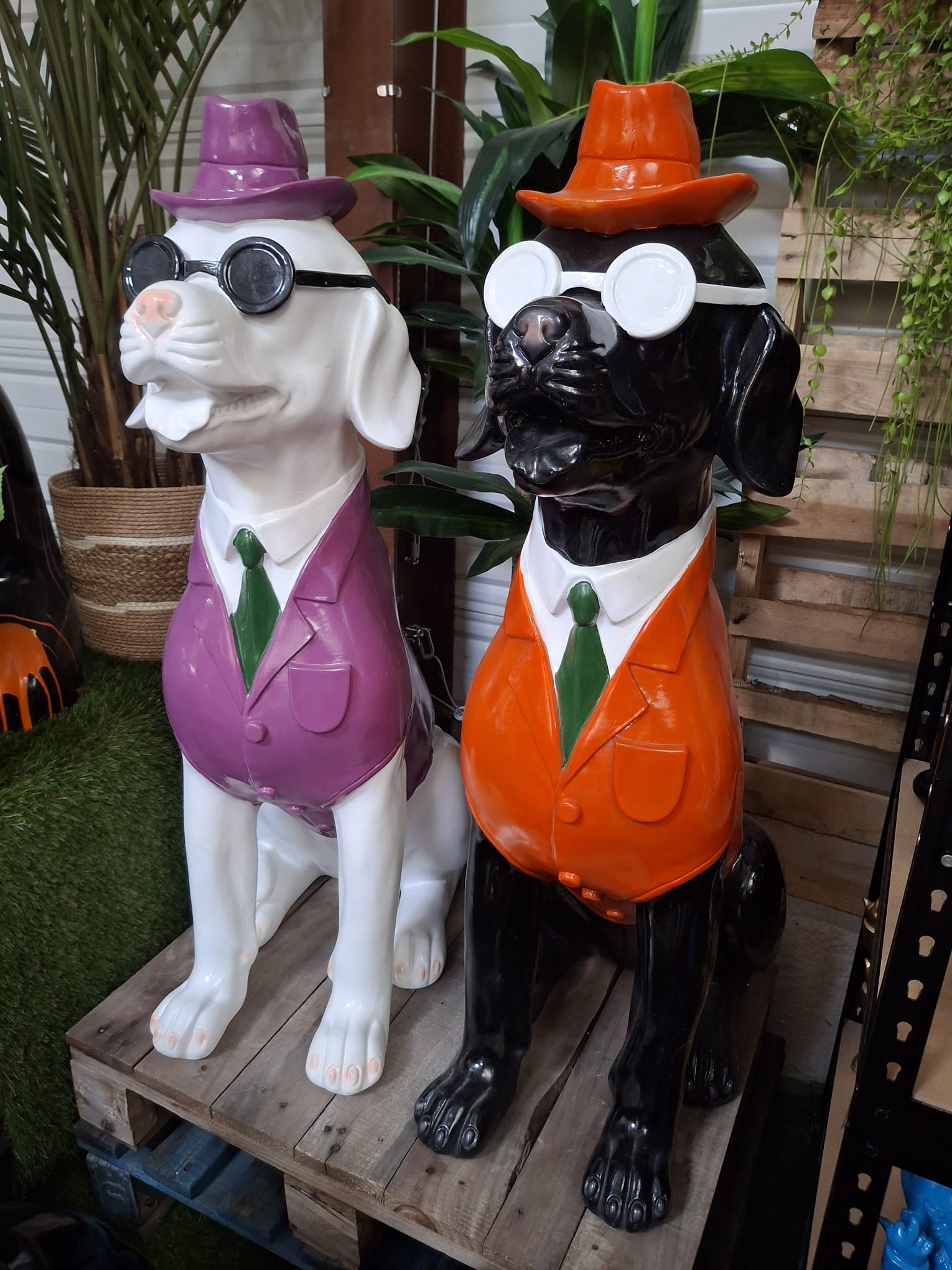 CHIEN LUNETTES CHAPEAU EN RESINE 100 CM