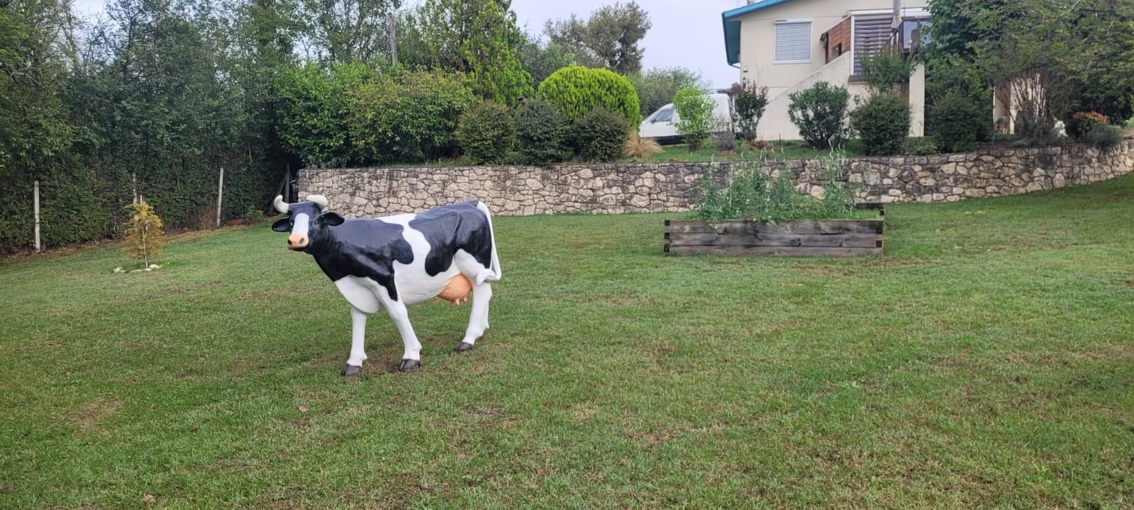 Set De 2 Saucières Décoratives En Céramique – Figurines Vaches Rouges Et Noires