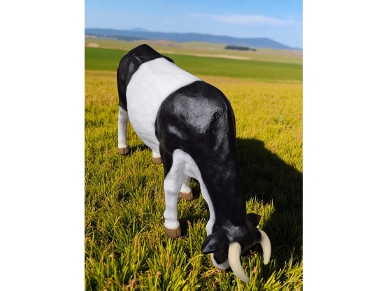 VACHE EN RESINE XXL TETE PENCHEE - 225 CM