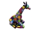 GIRAFE ASSISE EN RESINE HT 85 CM SMARTIES